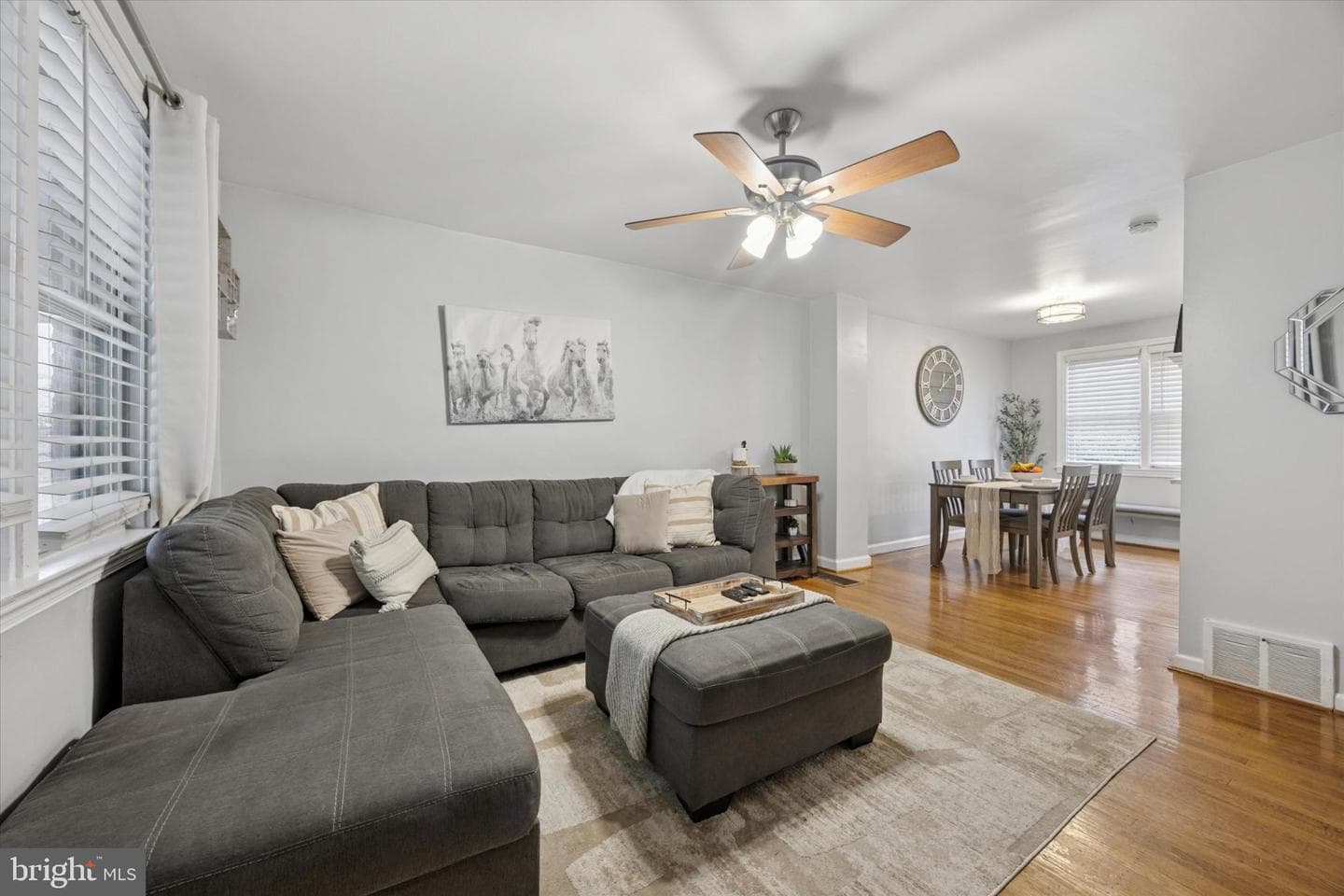 367 W Salaignac Street photo 3