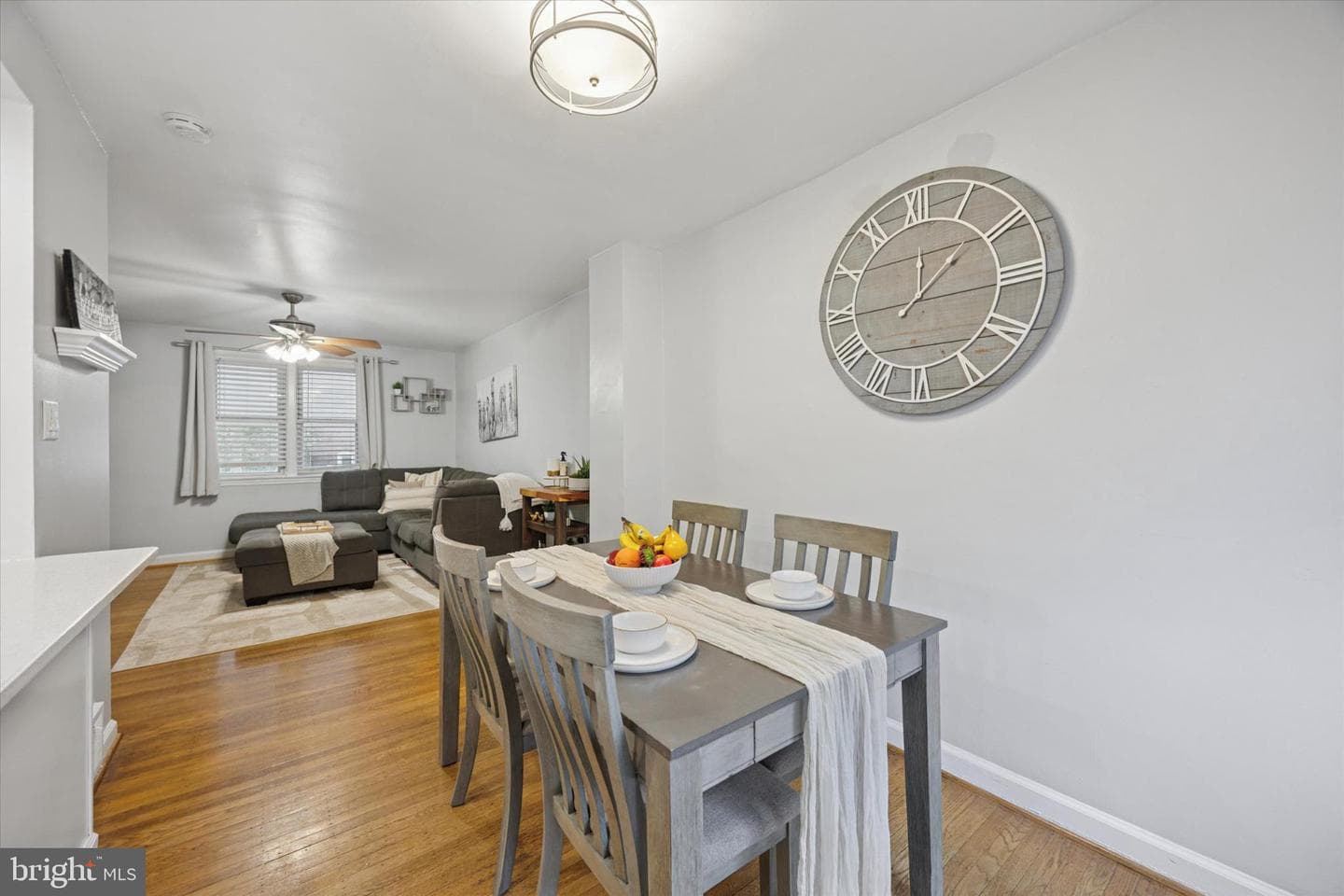 367 W Salaignac Street photo 5