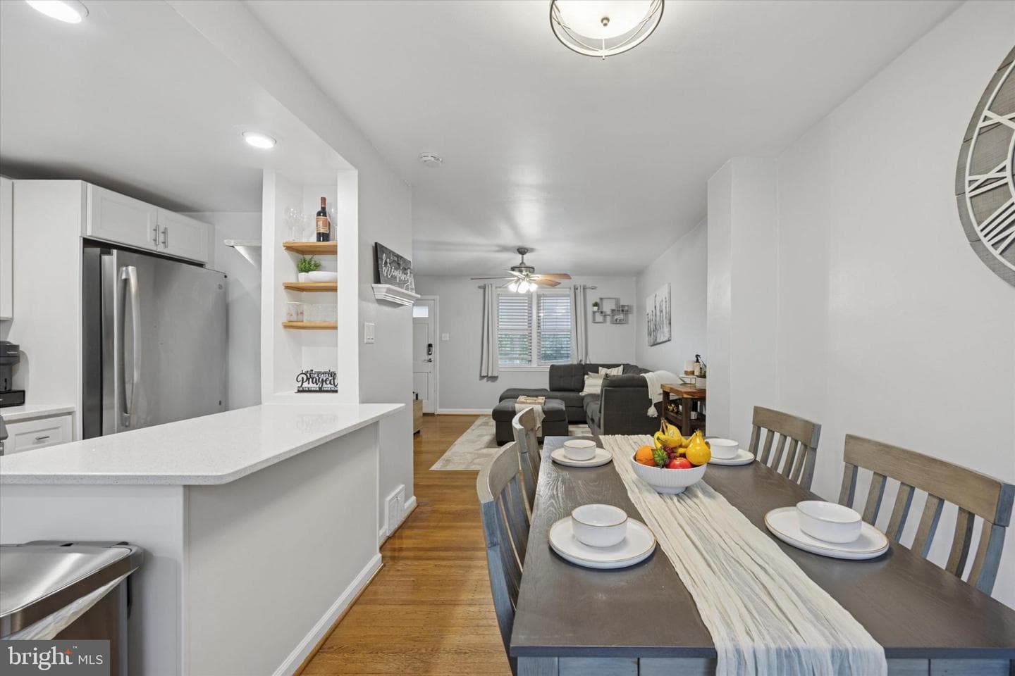 367 W Salaignac Street photo 6