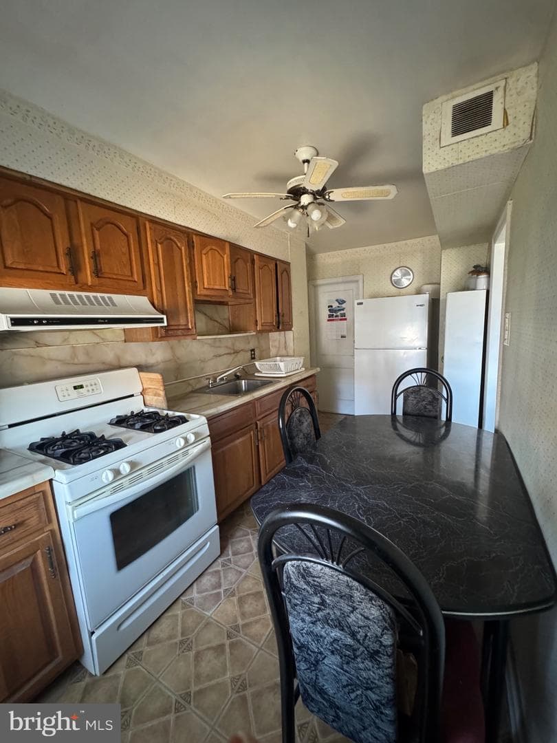 8118 Michener Avenue photo 12