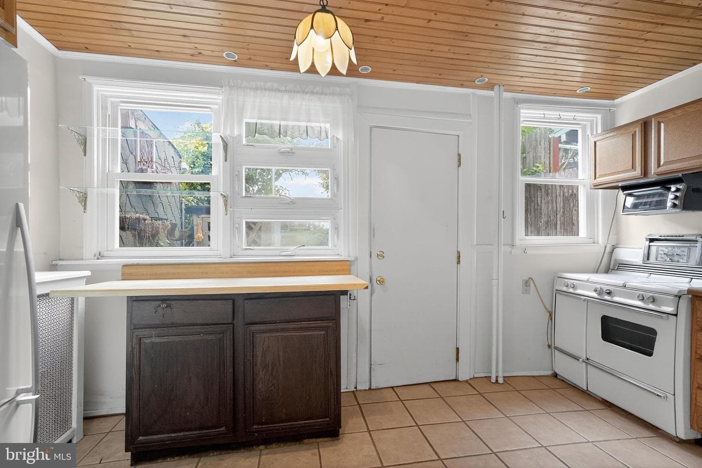 250 Hermitage Street photo 16