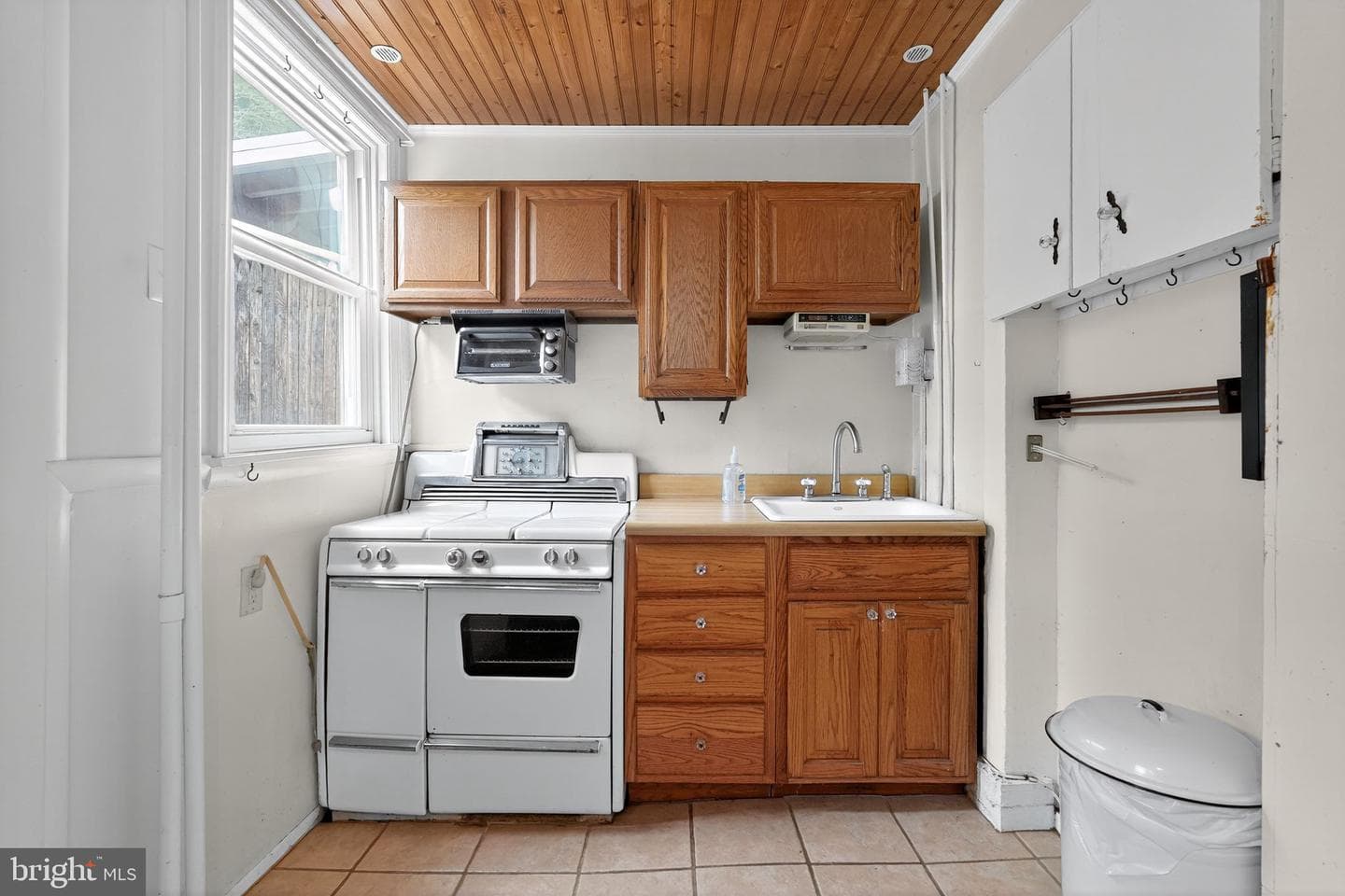 250 Hermitage Street photo 18
