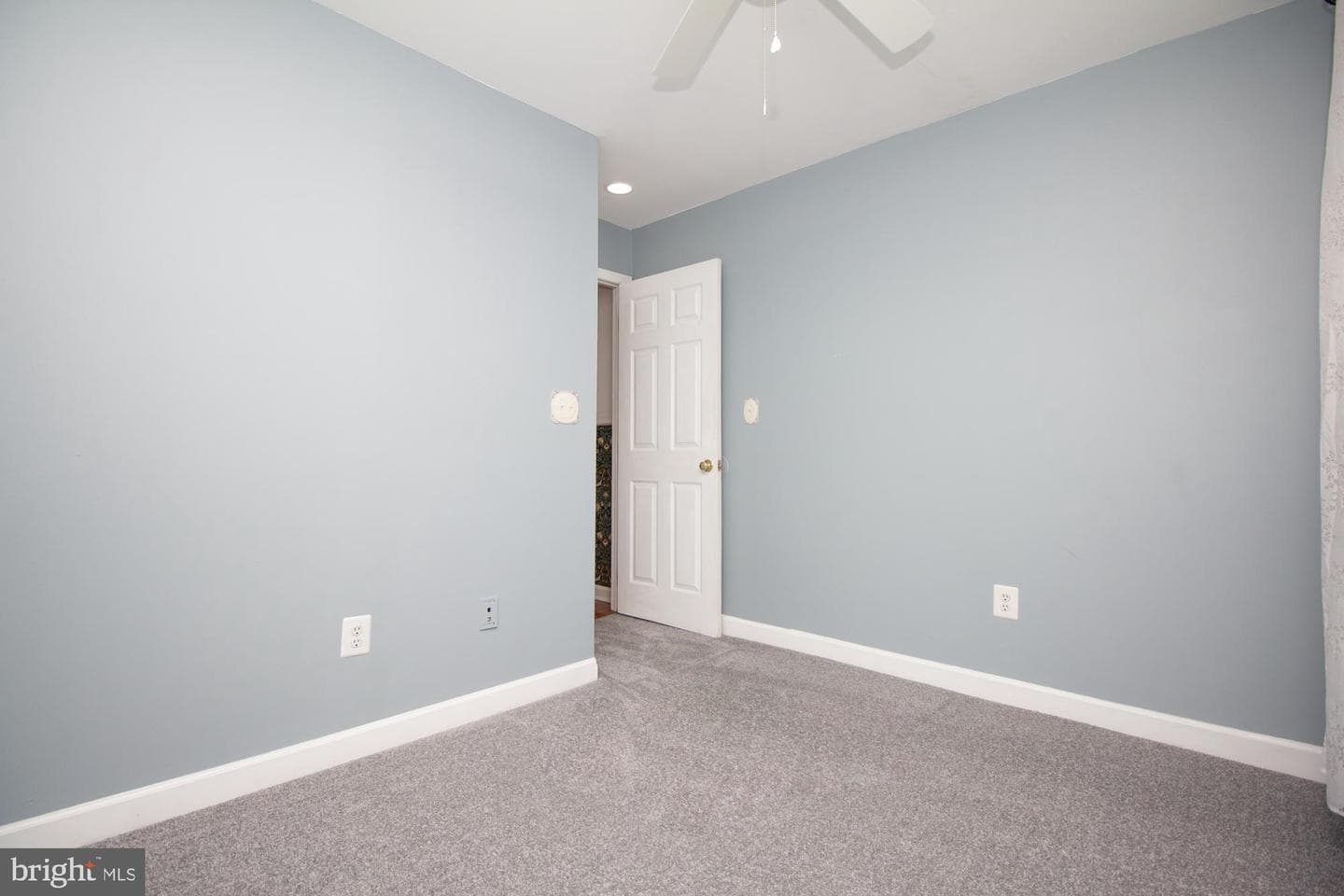 2515 S Hicks Street photo 20