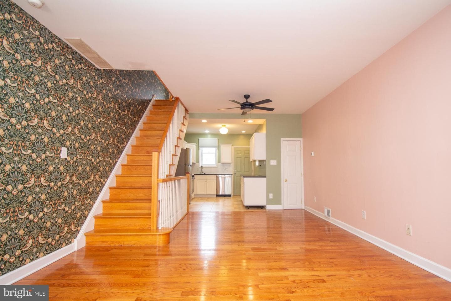 2515 S Hicks Street photo 5