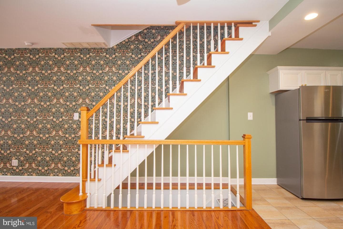 2515 S Hicks Street photo 6