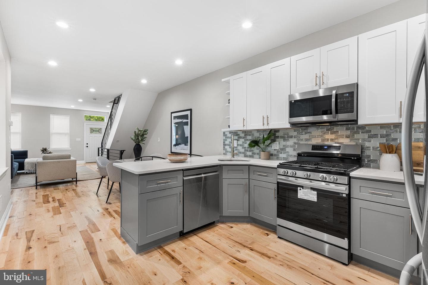 2236 Tasker Street photo 10