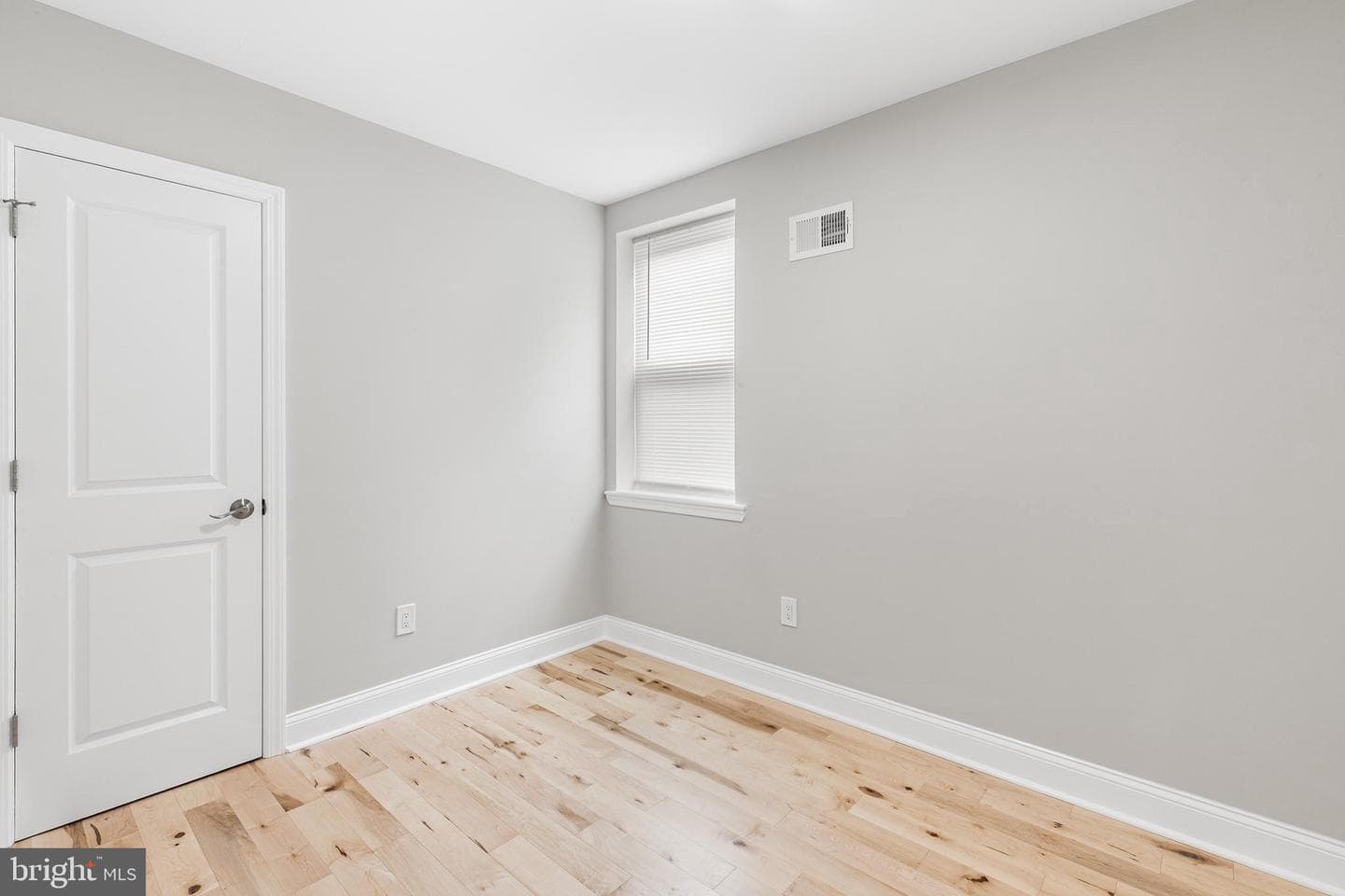 2236 Tasker Street photo 15