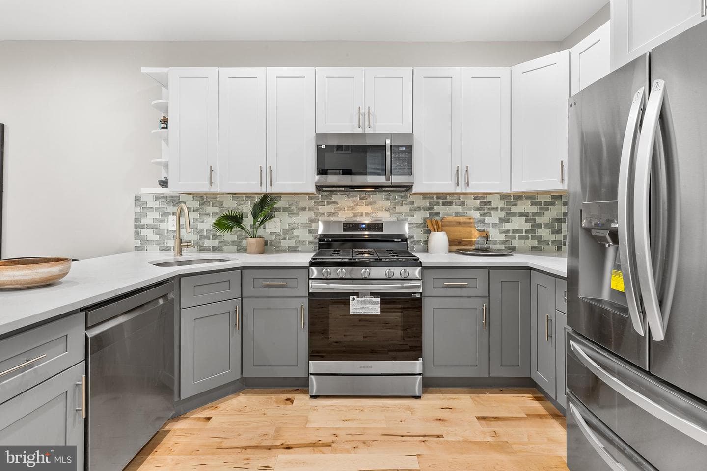 2236 Tasker Street photo 9