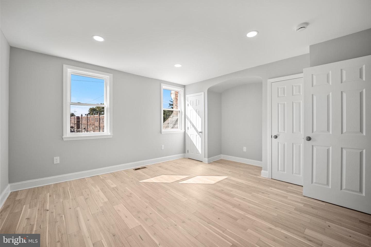 5418 Bingham Street photo 15