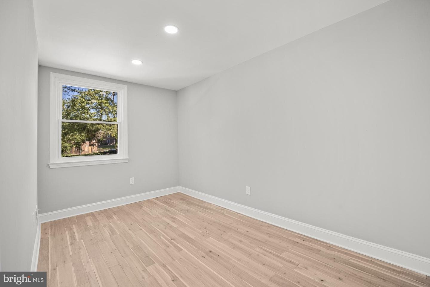 5418 Bingham Street photo 20