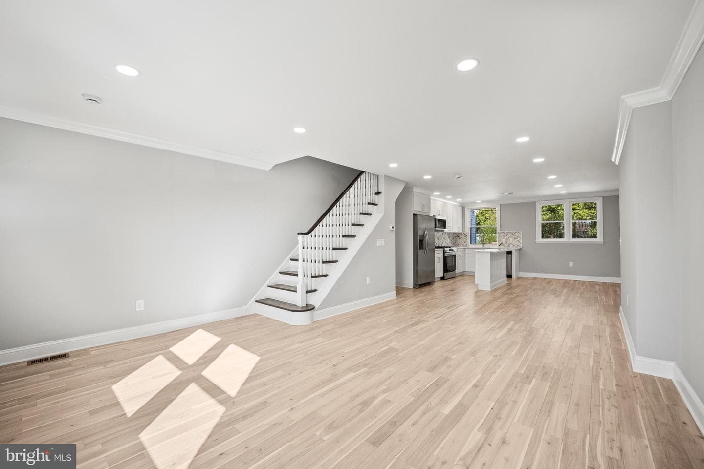 5418 Bingham Street photo 7