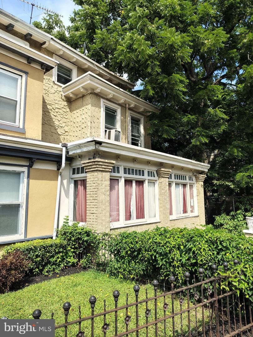 230 N 53rd Street, Philadelphia