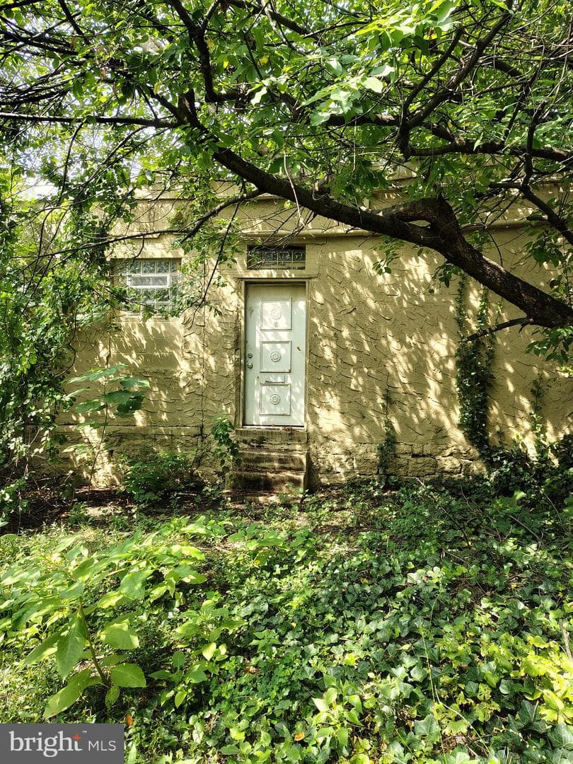 230 N 53rd Street photo 3