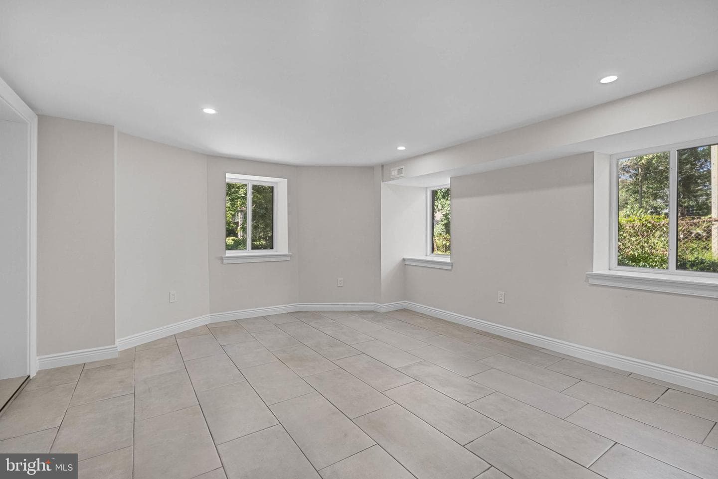 319 Pelham Road photo 28