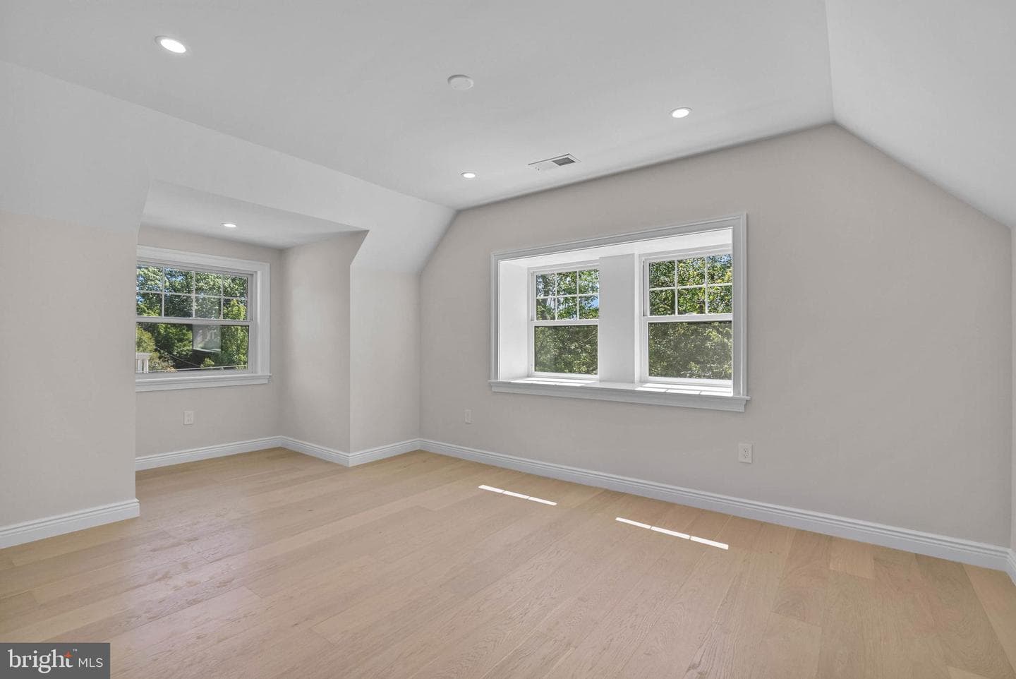 319 Pelham Road photo 31