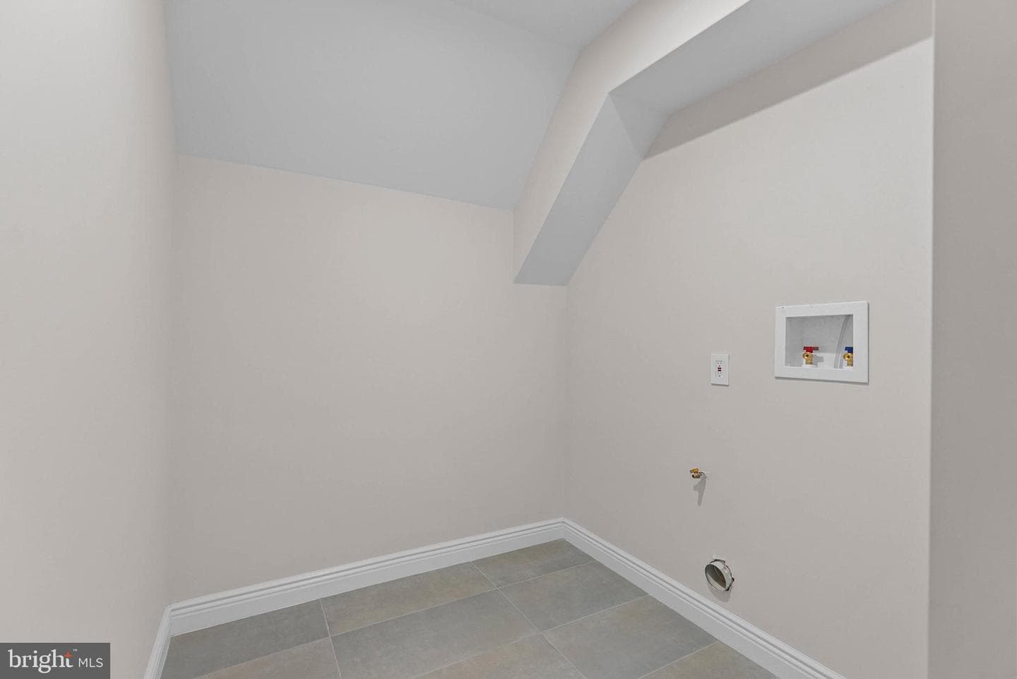 319 Pelham Road photo 35