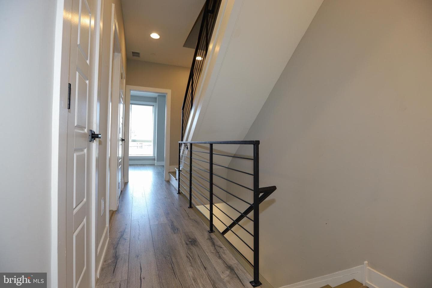 2525 N Hancock Street photo 10