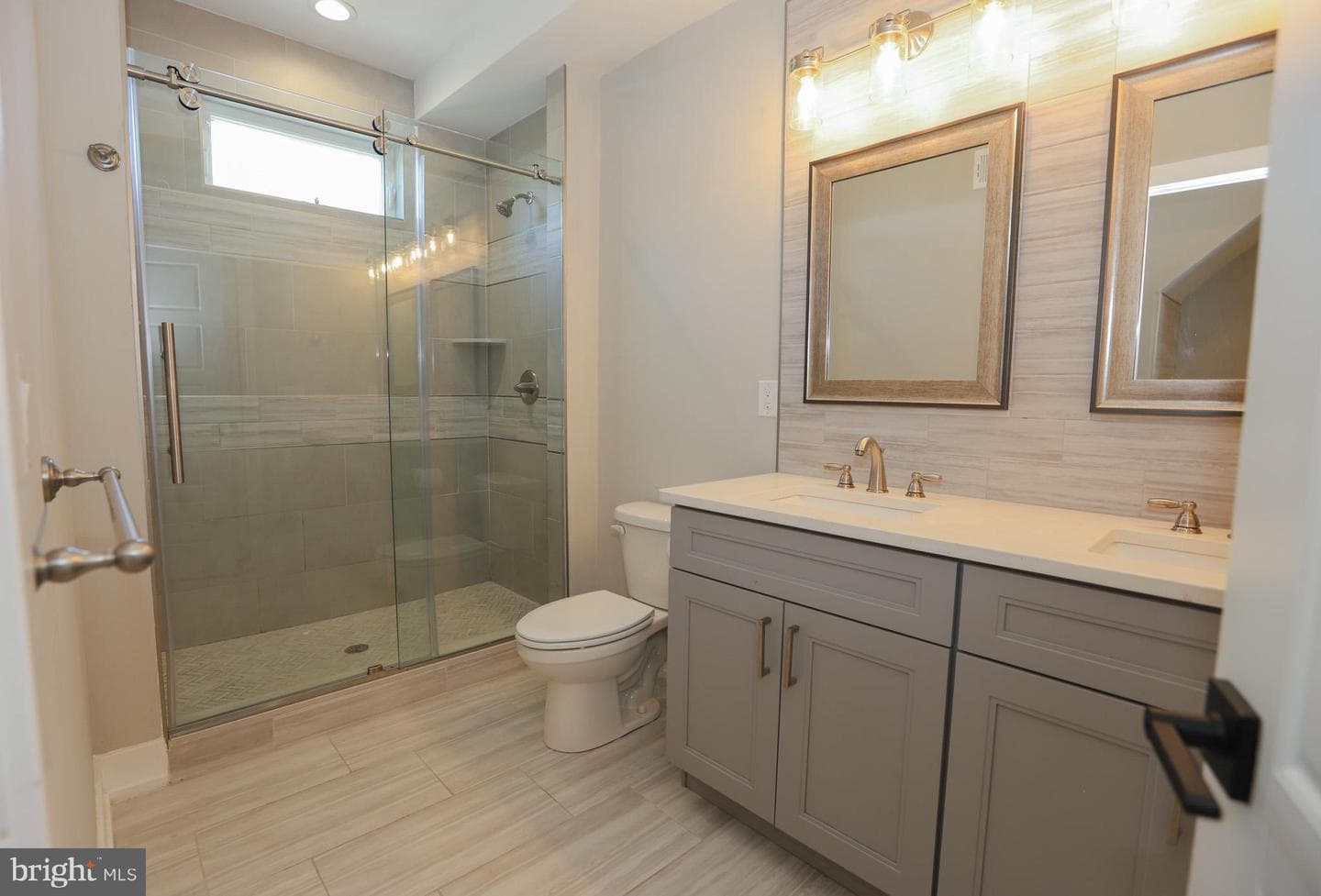 2525 N Hancock Street photo 22