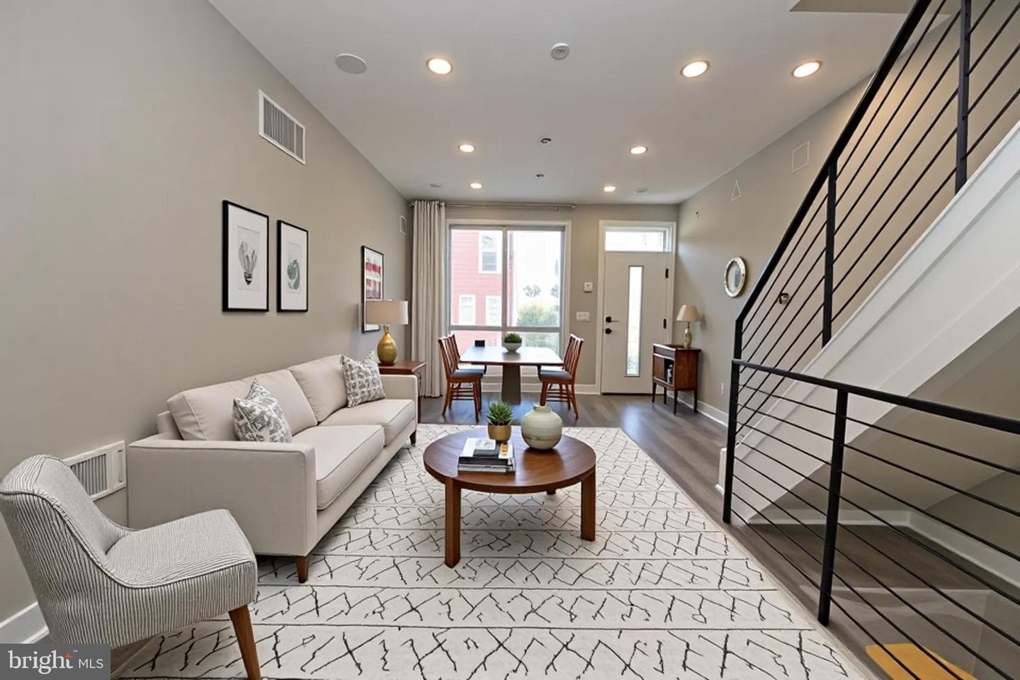 2525 N Hancock Street photo 4