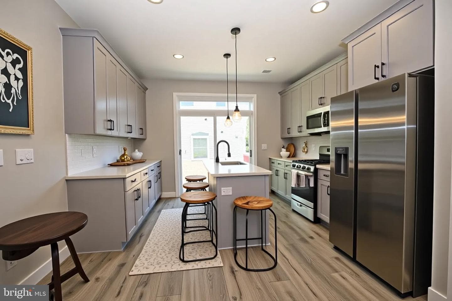 2525 N Hancock Street photo 6