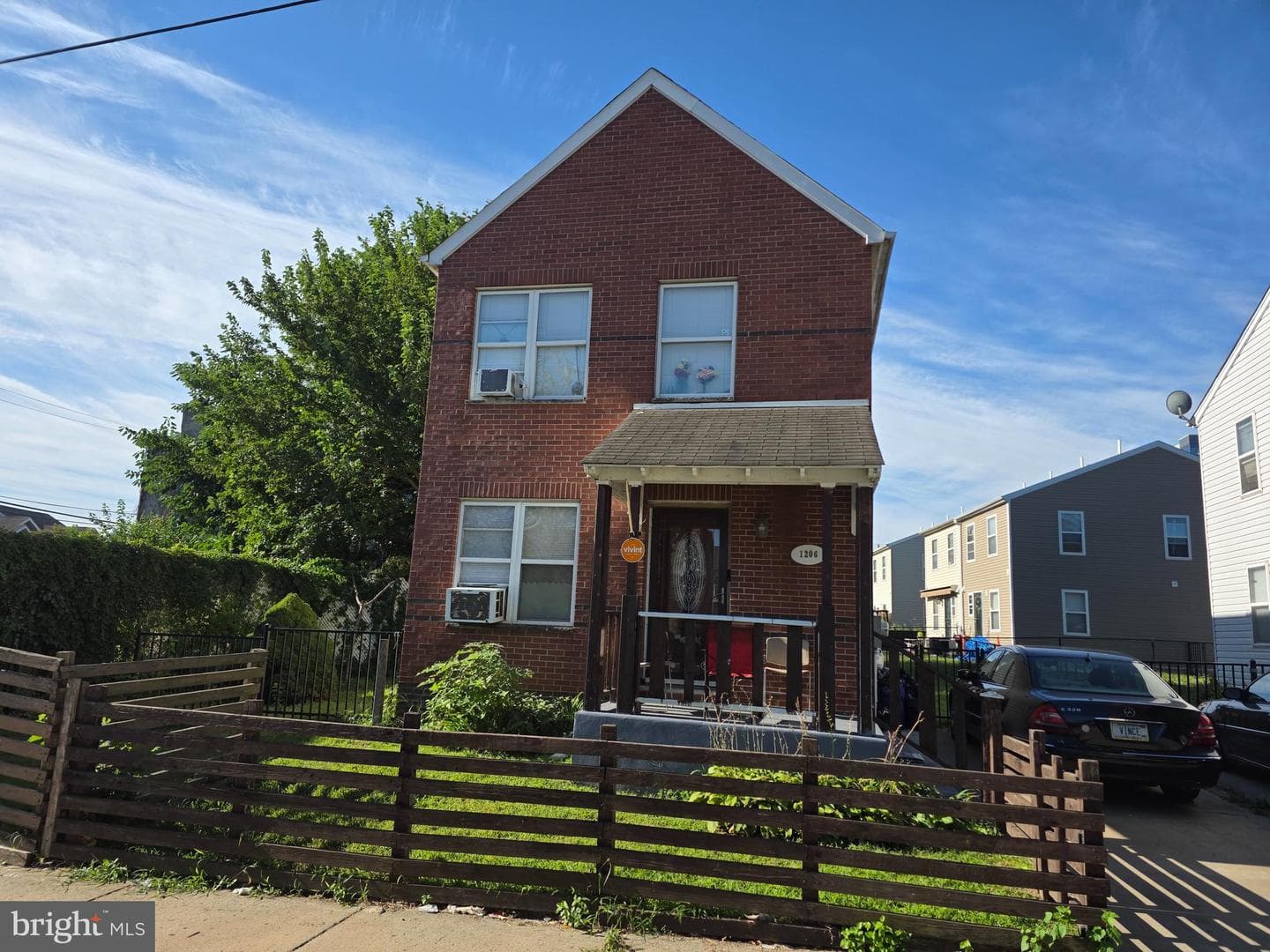 1206 Parrish Street photo 1