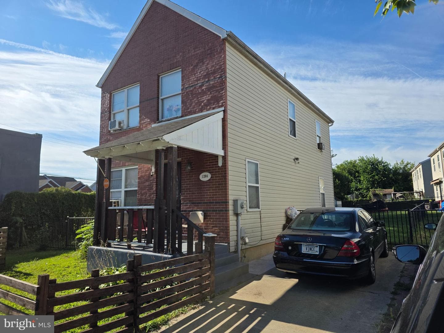 1206 Parrish Street photo 2