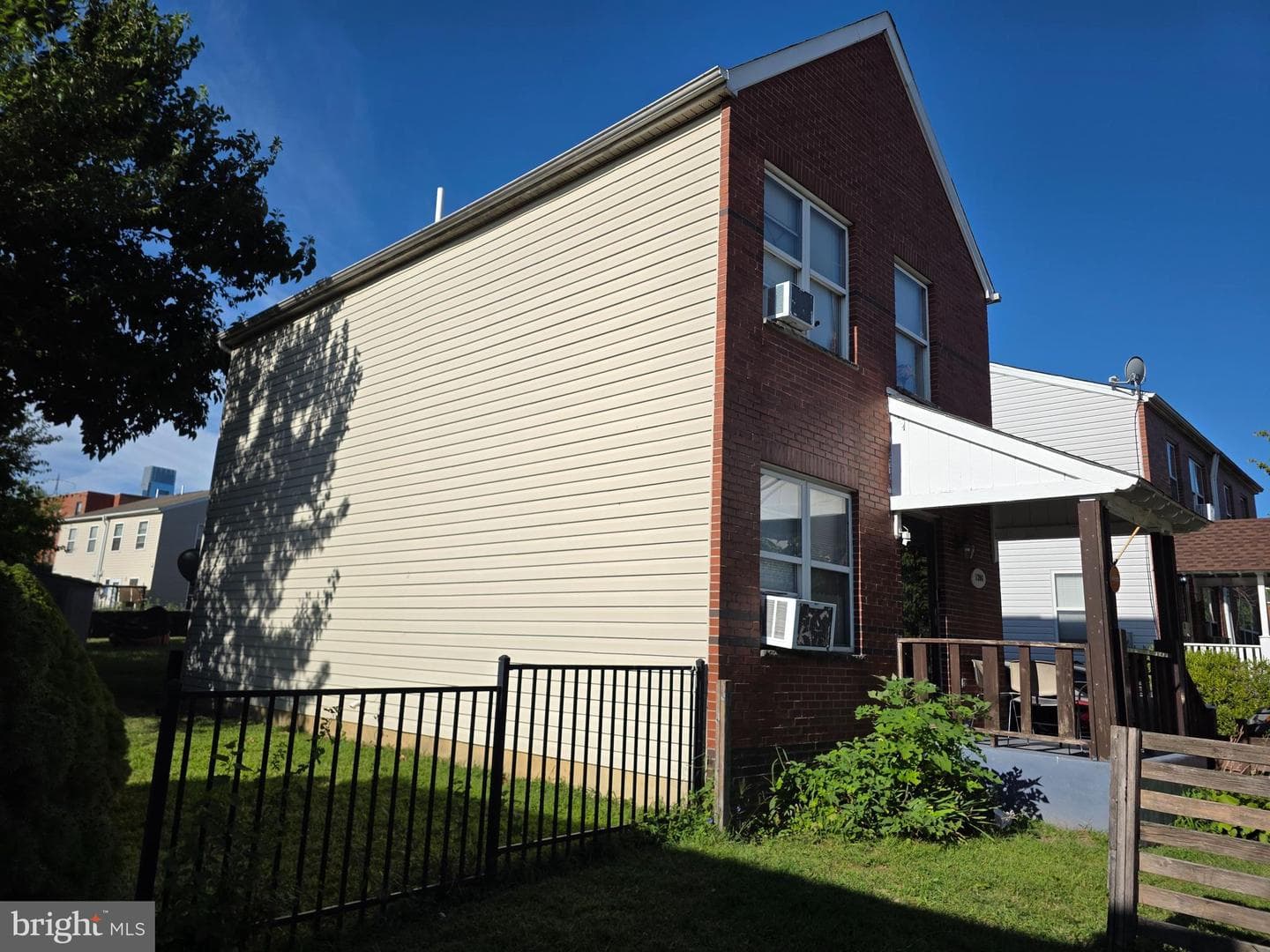 1206 Parrish Street photo 3