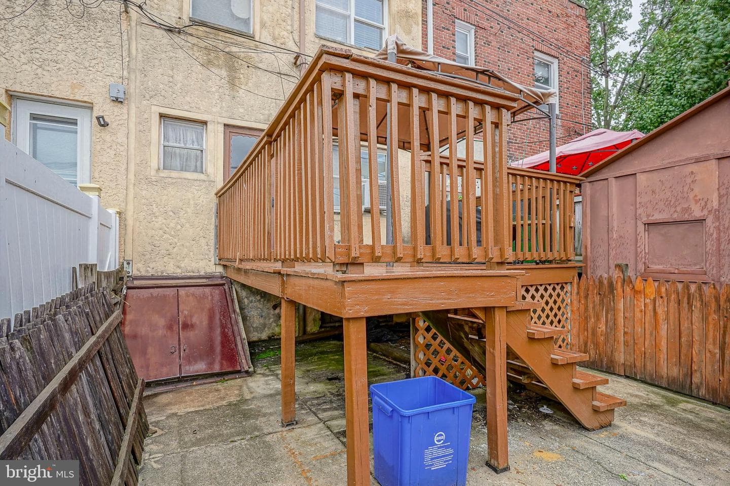 942 Johnston Street photo 25