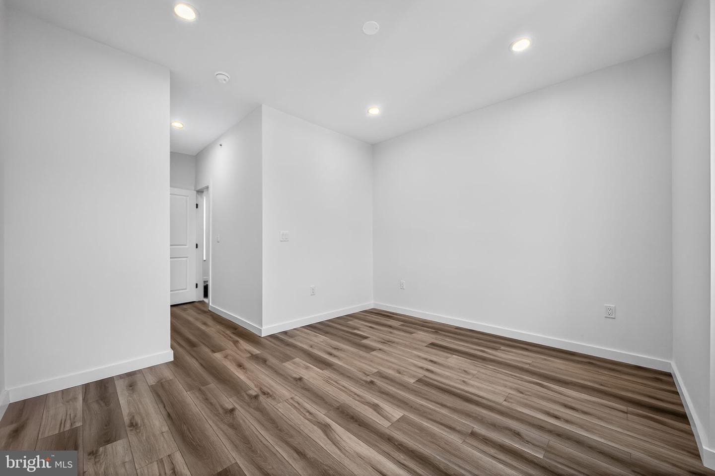 3209 Latona Street photo 16