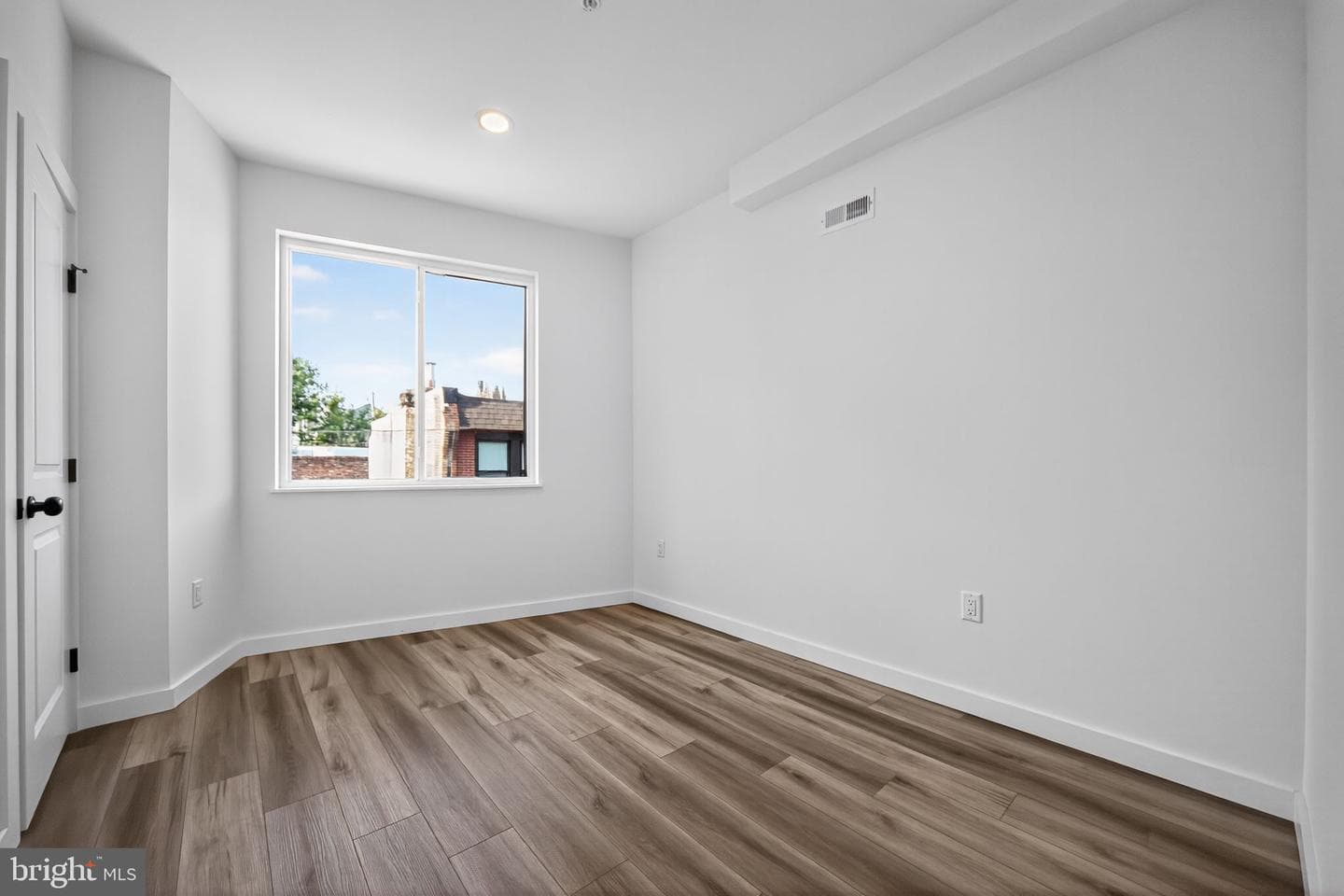 3209 Latona Street photo 17