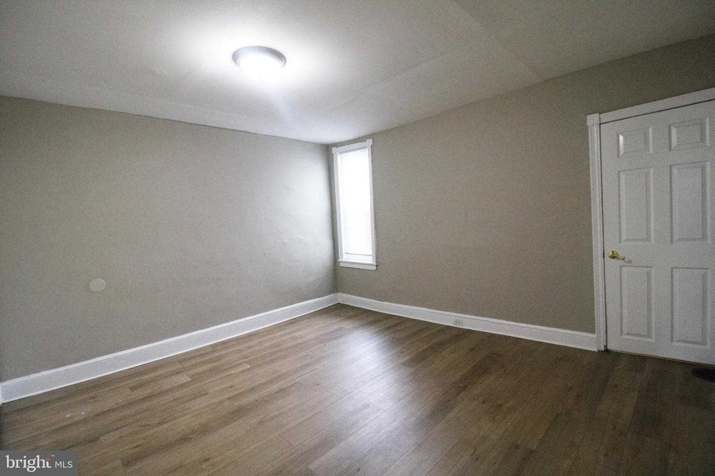 1220 S Hanson Street photo 7