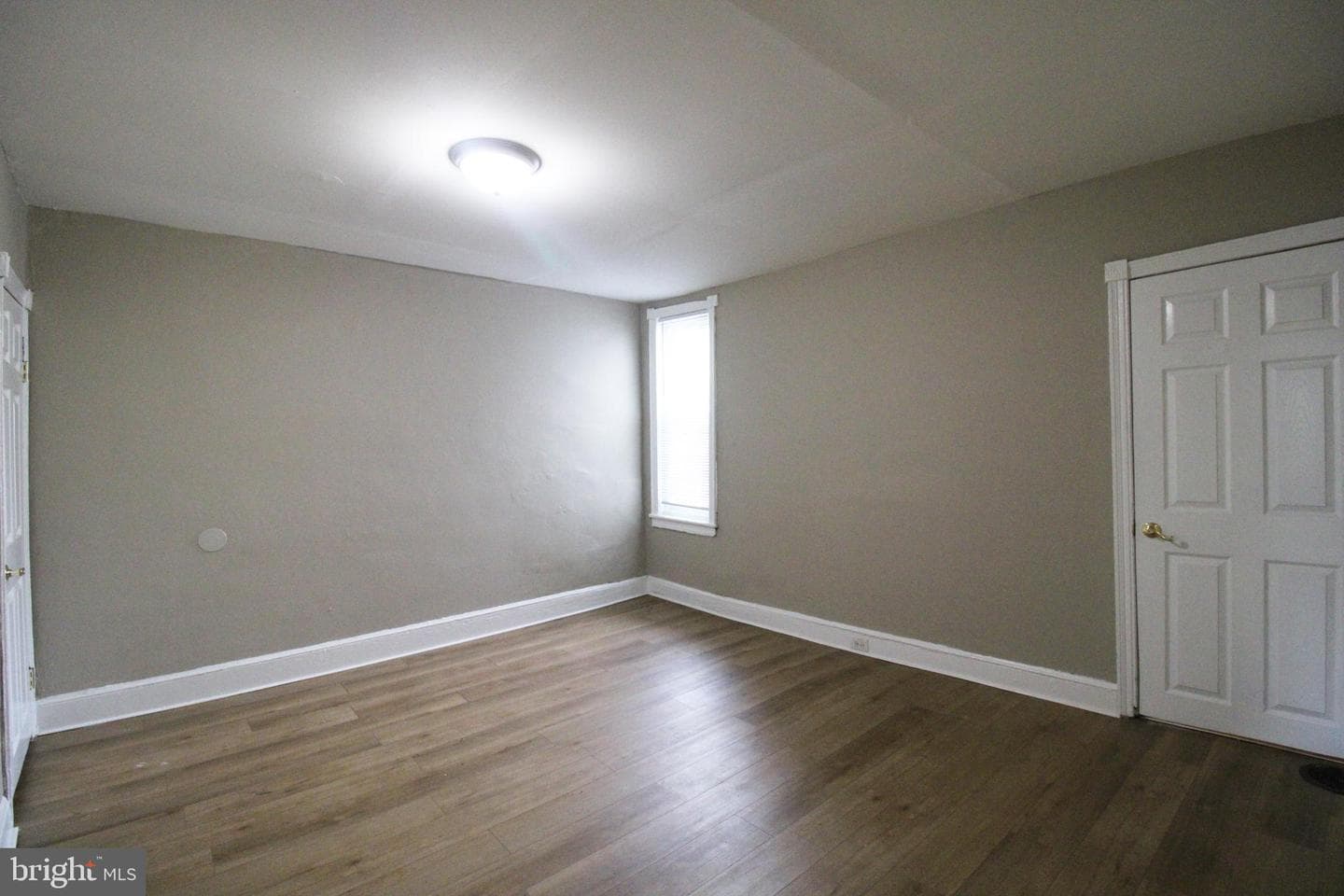 1220 S Hanson Street photo 8