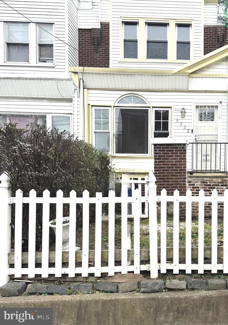 5332 Master Street photo 16