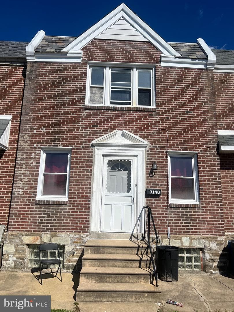 7140 Erdrick Street photo 3