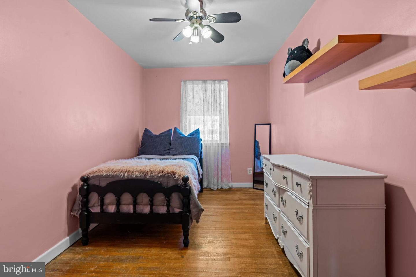 809 Millwood photo 15