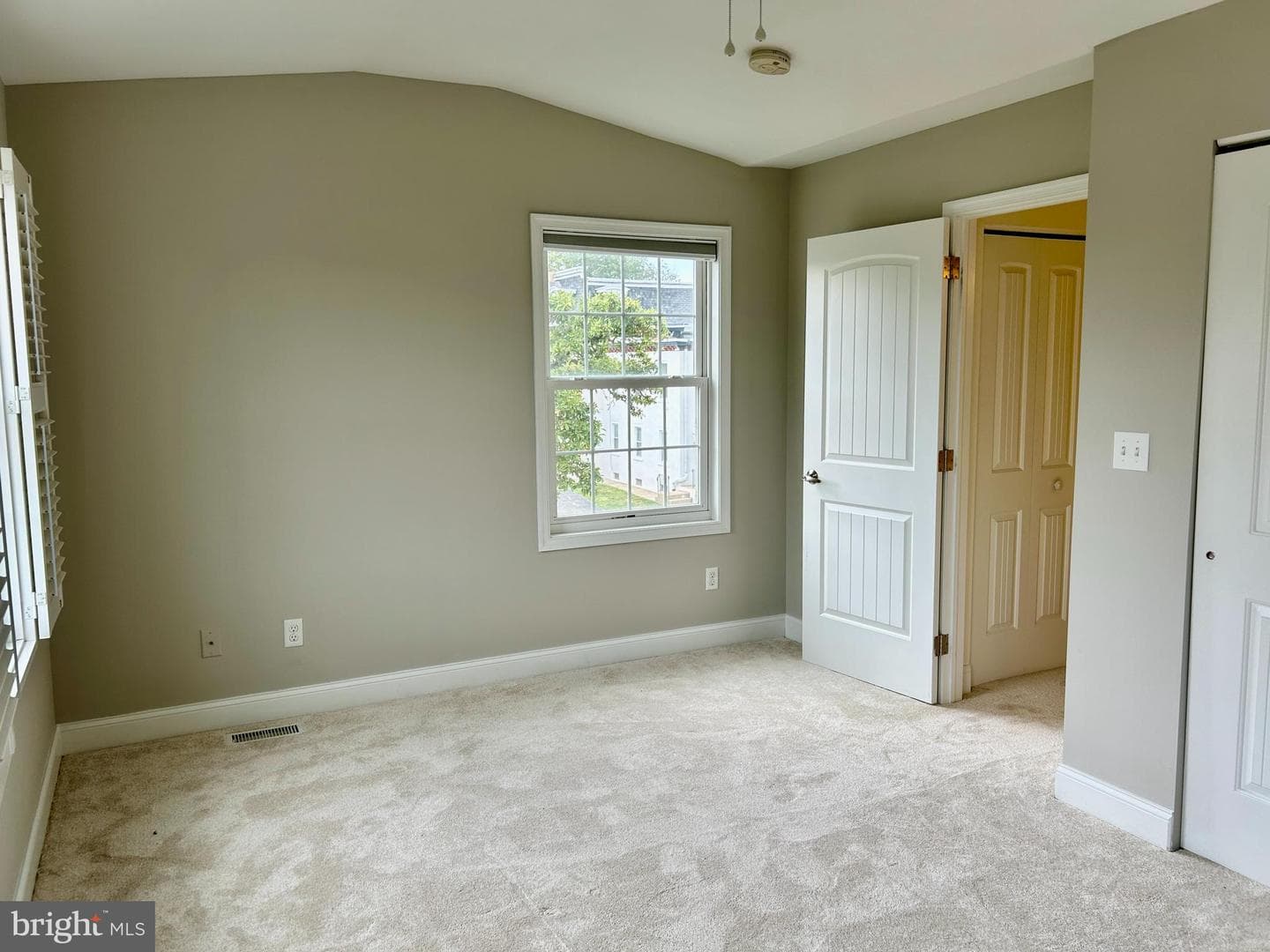 622 Keely Court photo 23