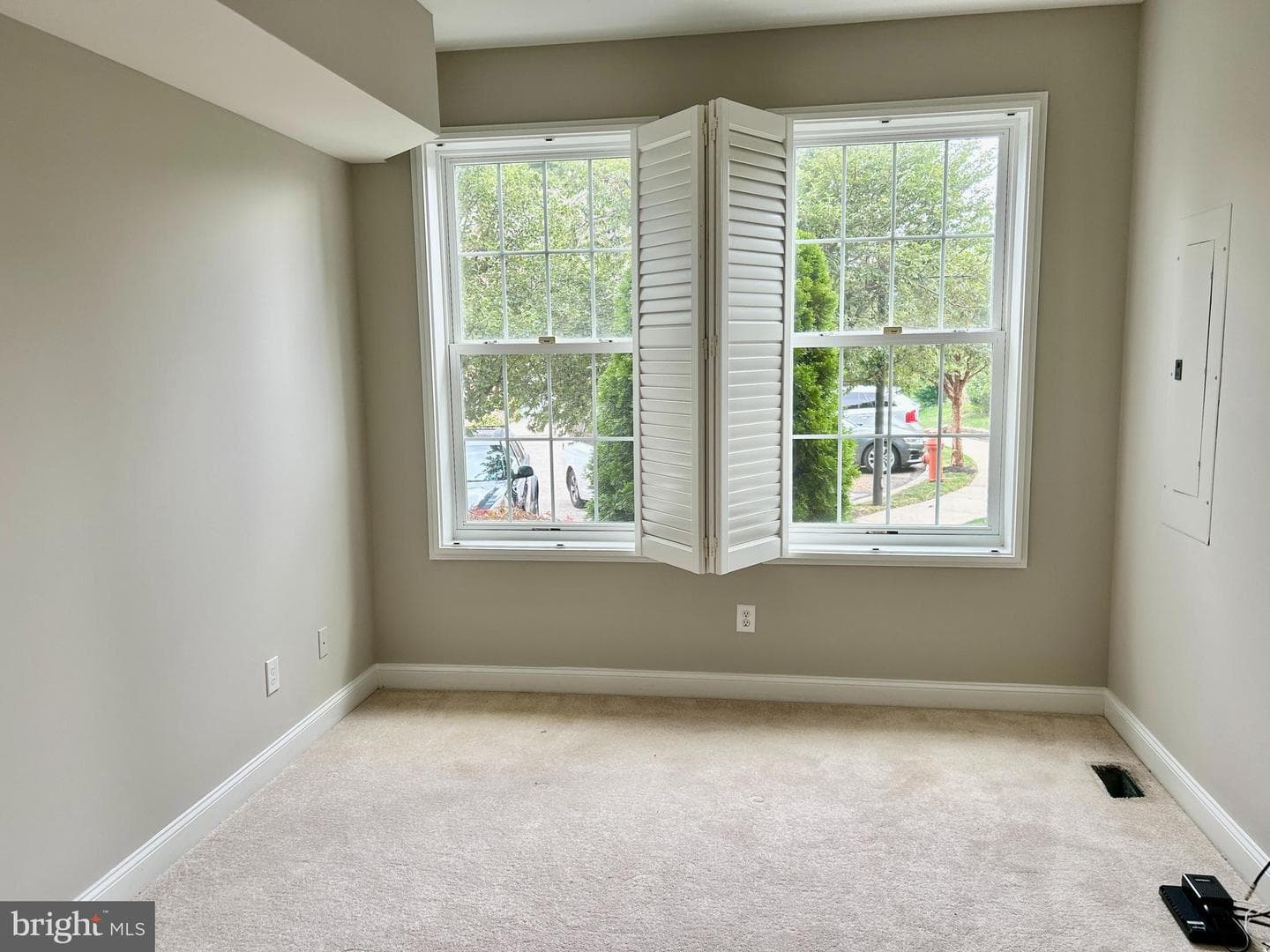 622 Keely Court photo 25