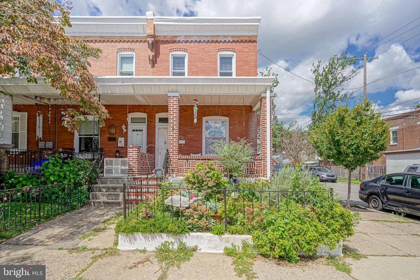 576 Hermitage Street photo 2