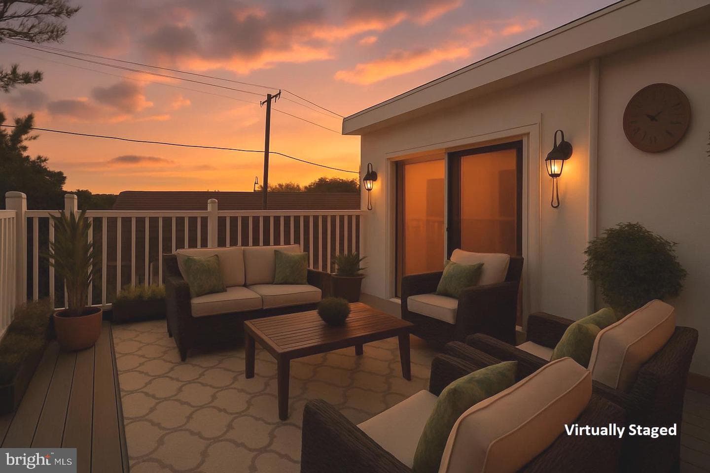 576 Hermitage Street photo 38