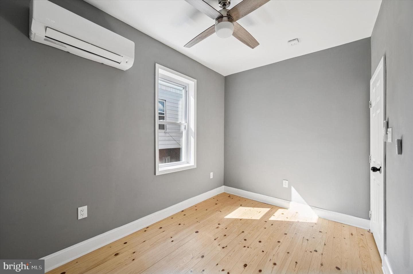 5556 Osage Avenue photo 32