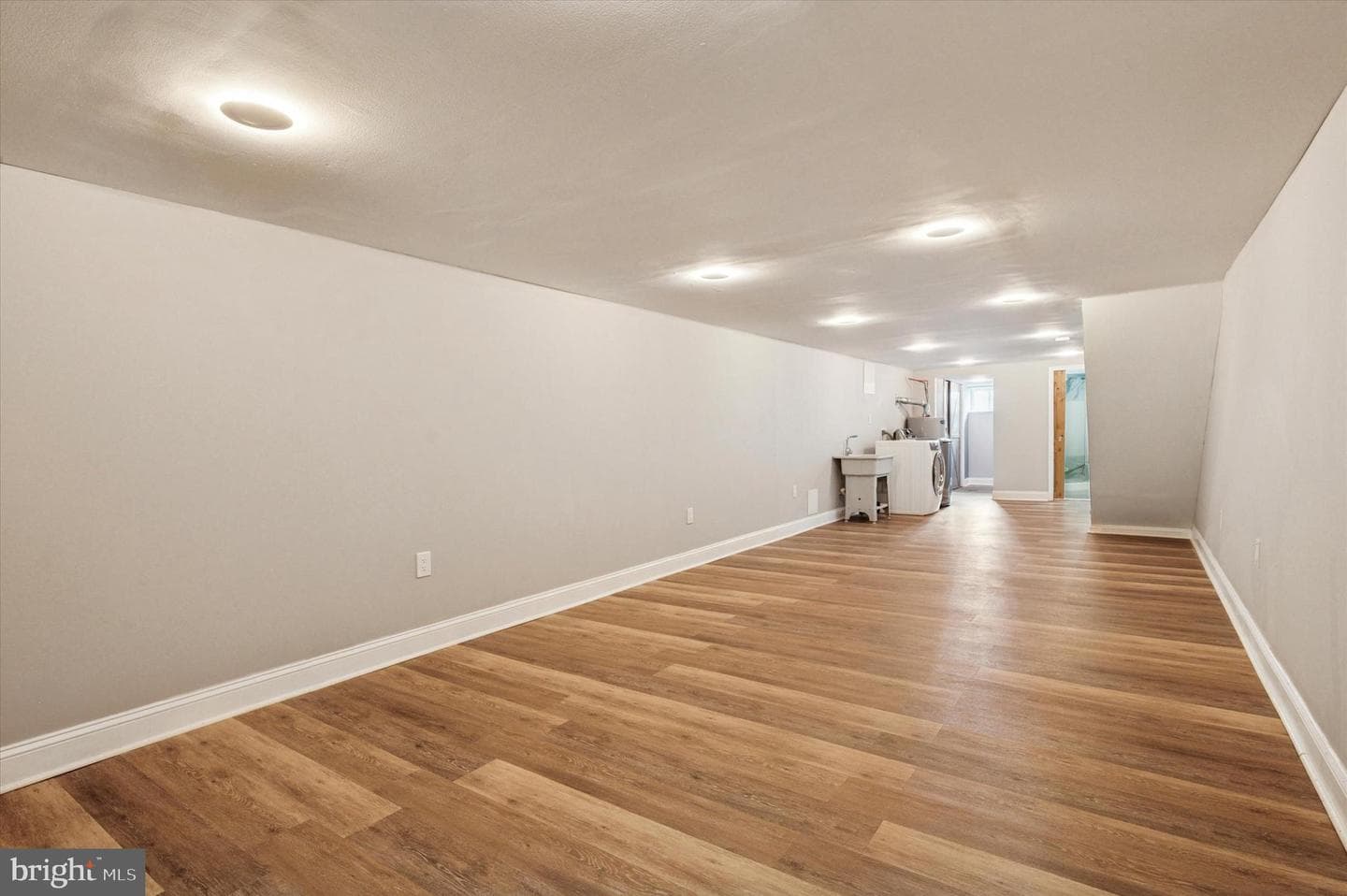 5556 Osage Avenue photo 33