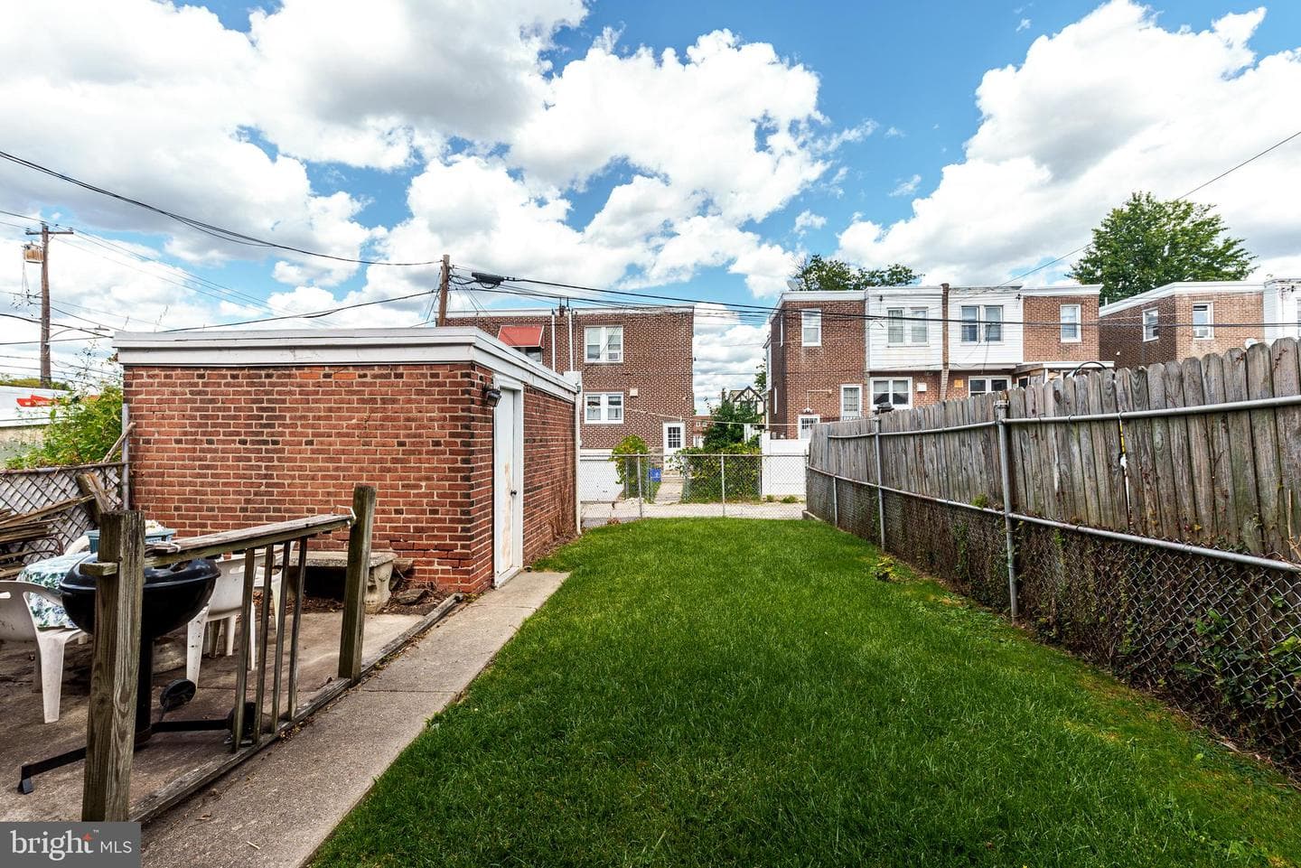 1103 Dyre Street photo 13