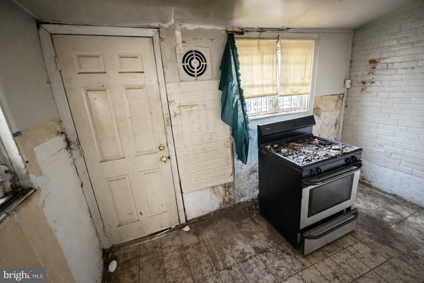 5144 Hoopes Street photo 9