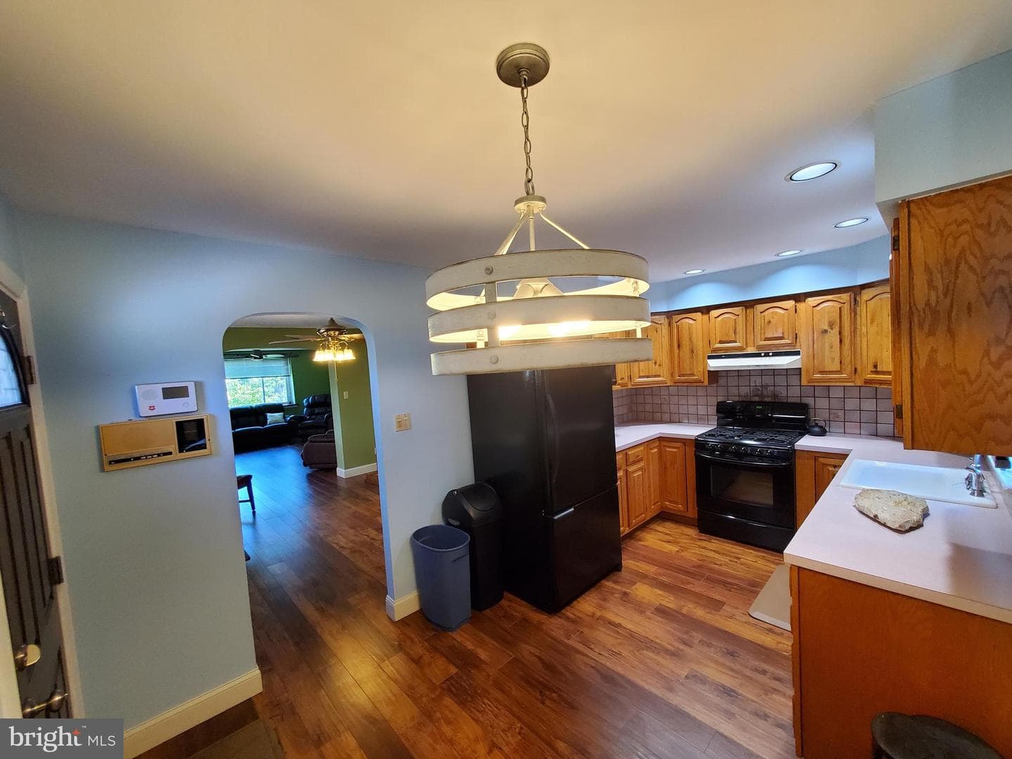 1212 Tyson Avenue photo 10
