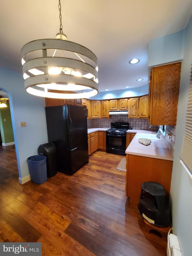 1212 Tyson Avenue photo 13