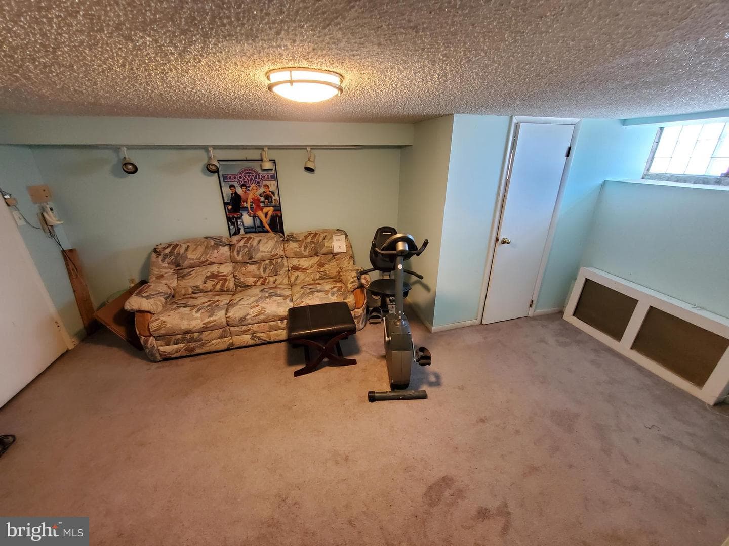 1212 Tyson Avenue photo 26