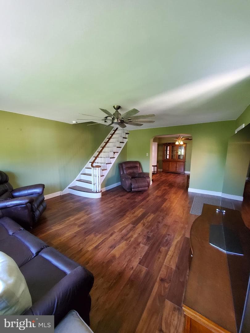 1212 Tyson Avenue photo 7