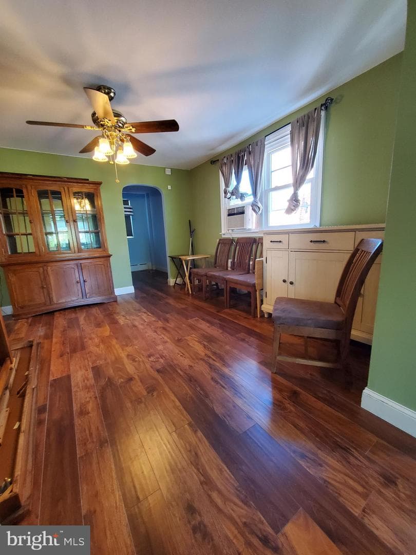 1212 Tyson Avenue photo 9