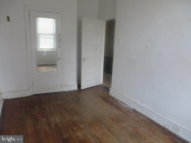 5422 Larchwood Avenue photo 7