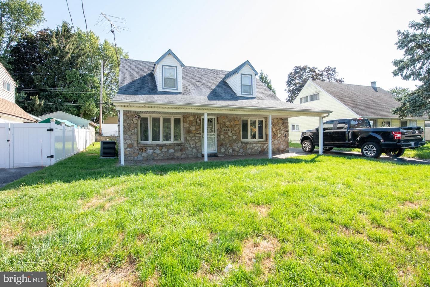 2831 Comly Road photo 6